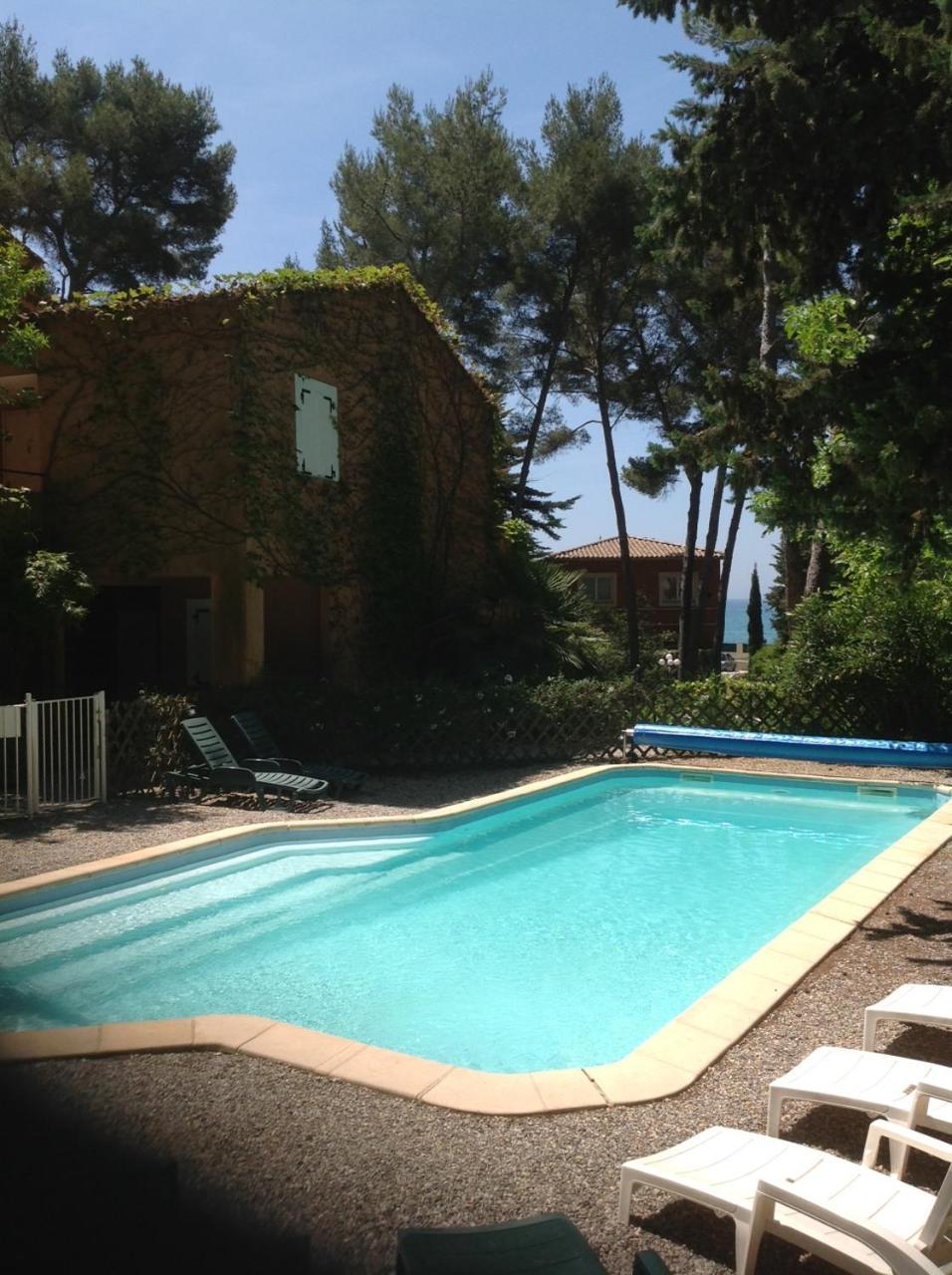 50m Plage T2 Grande Terrasse Vue Mer Climatisé Piscine Chauffée, Parking clos gratuit Sanary-sur-Mer Exterior foto
